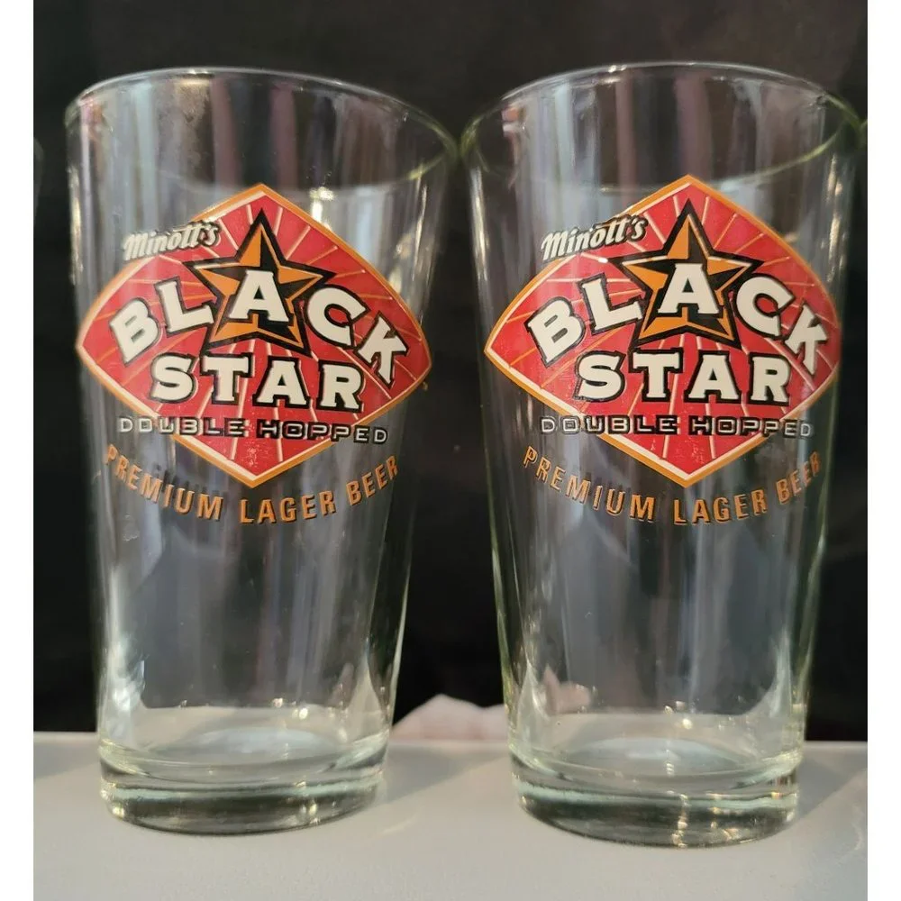 Minott's Black Star Lager Beer Glasses Set of 4 Barware Red Black Logo JJ1500